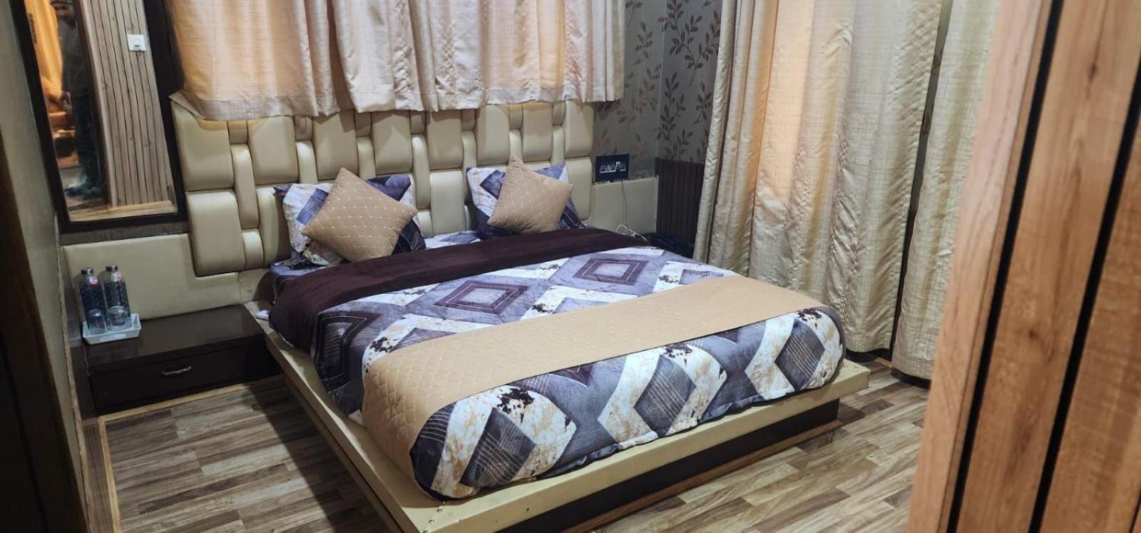 Hotel The Casa Сринагар Экстерьер фото